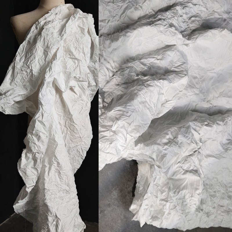 White Irregular Pleated Natura - Crystal Mesh Fabric recension och pris